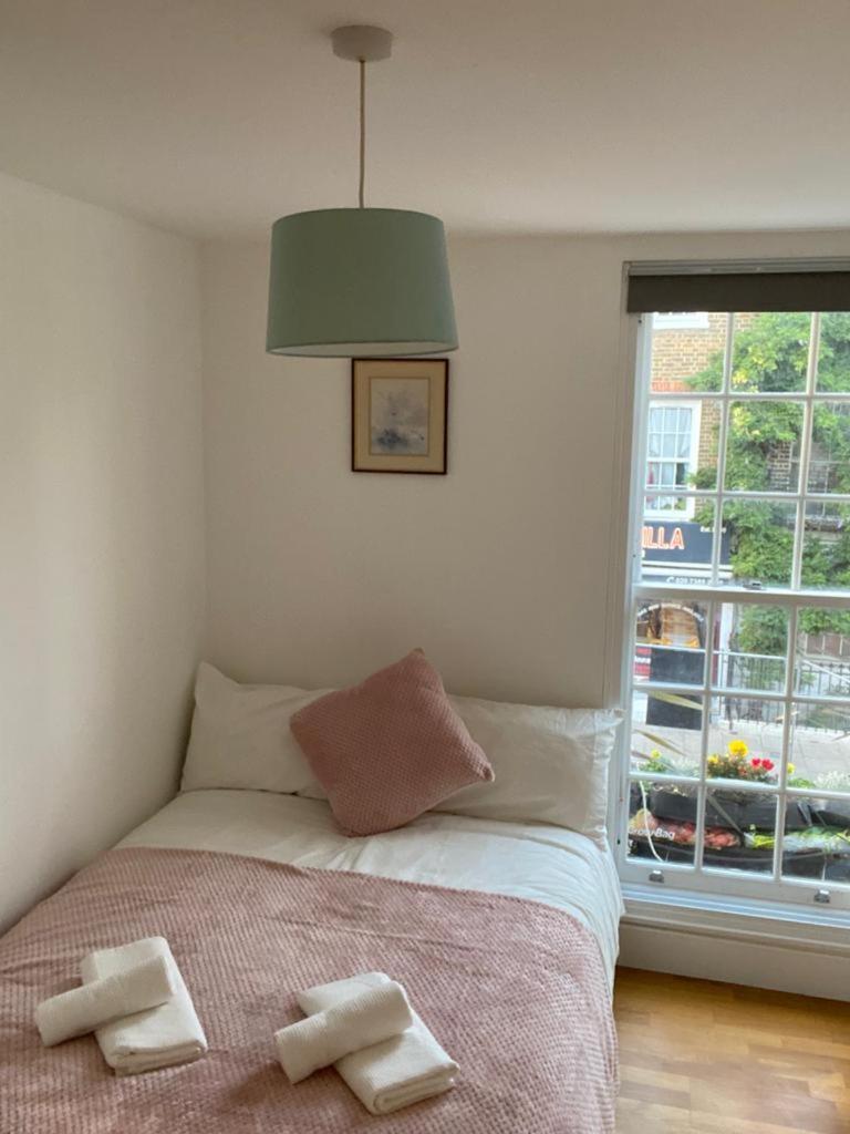 Lovely Private In Euston, * Londra